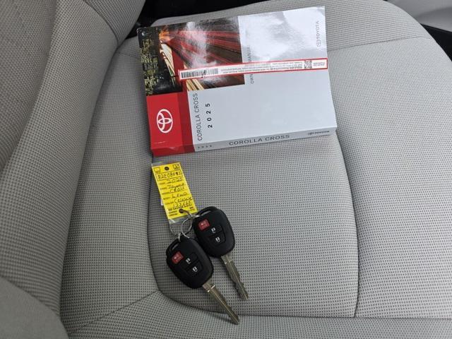 Photo of 2025 Celestite Toyota Corolla Cross