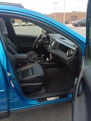 Photo of 2016 Electric Storm Blue Toyota RAV4