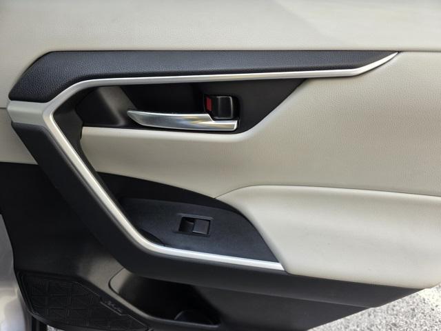 Photo of 2021 Silver Sky Metallic Toyota RAV4
