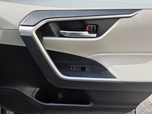 Photo of 2021 Silver Sky Metallic Toyota RAV4