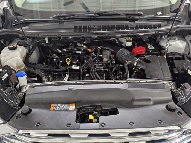 Photo of 2022 Silver Metallic Ford Edge