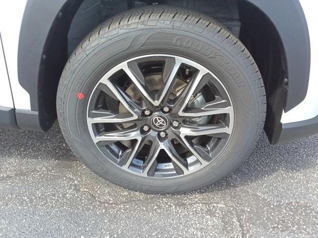 Photo of 2026 Wind Chill Prl Toyota Corolla Cross