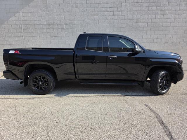 Photo of 2021 Midnight Black Metallic Toyota Tundra