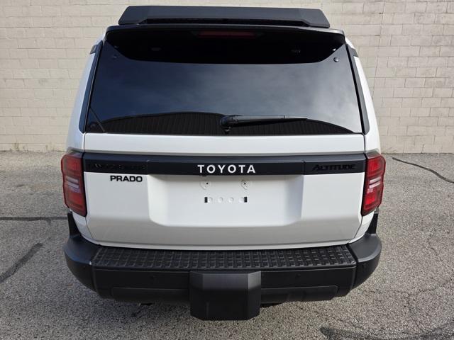 Photo of 2025 Ice Cap Toyota Land Cruiser