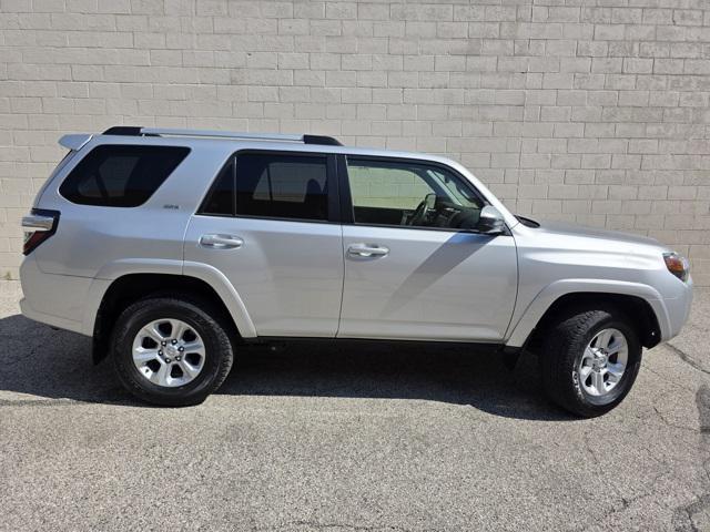 Photo of 2022 Classic Silver Metallic Toyota 4Runner
