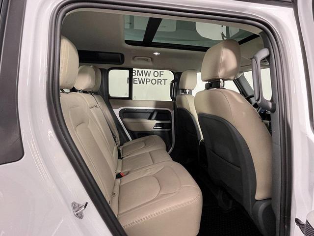 Photo of 2024 White Land Rover Defender