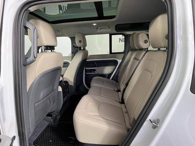 Photo of 2024 White Land Rover Defender