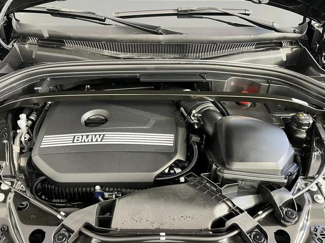 Photo of 2025 Black Sapphire Metallic BMW X2