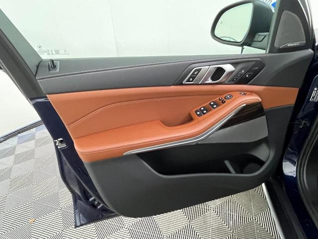 Photo of 2025 Tanzanite Blue II Metallic BMW X5
