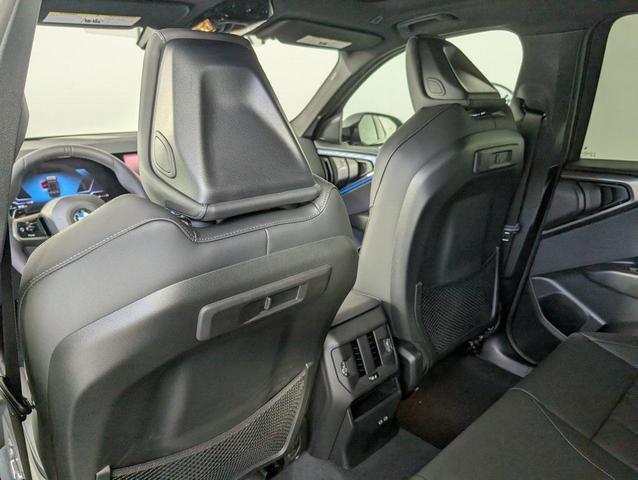 Photo of 2025 Black Sapphire Metallic BMW X3