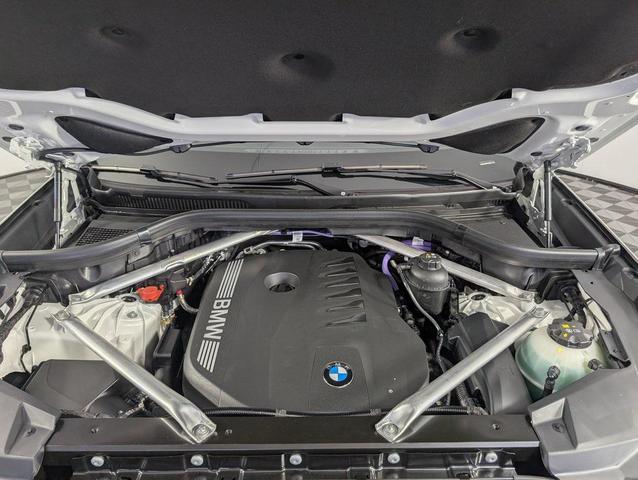 Photo of 2026 Alpine White BMW X5