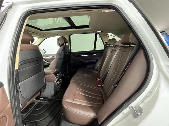 Photo of 2015 White Metallic BMW X5