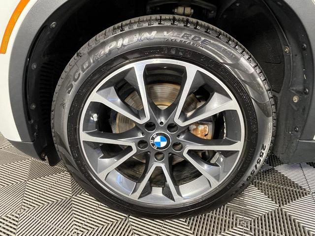 Photo of 2015 White Metallic BMW X5