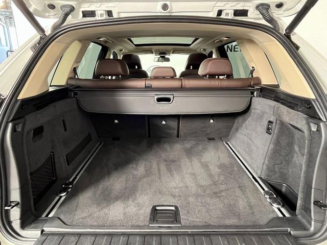 Photo of 2015 White Metallic BMW X5