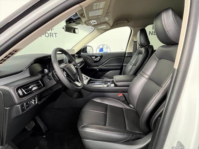 Photo of 2023 Pristine White Metallic Tri-Coat Lincoln Aviator