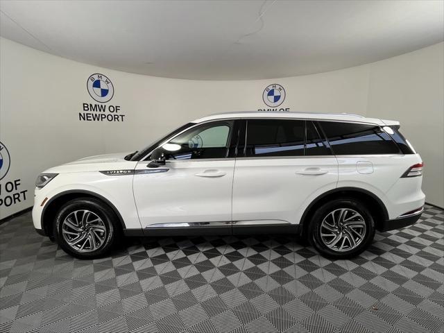 Photo of 2023 Pristine White Metallic Tri-Coat Lincoln Aviator