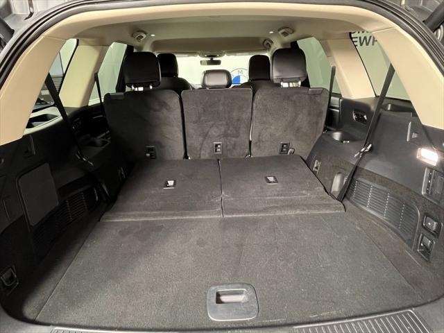 Photo of 2023 Pristine White Metallic Tri-Coat Lincoln Aviator