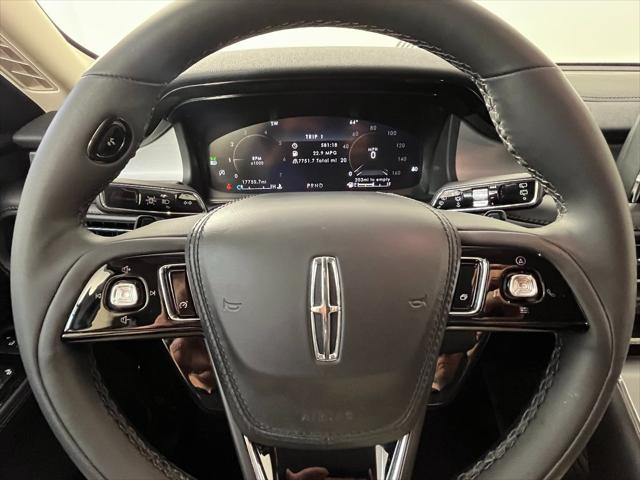 Photo of 2023 Pristine White Metallic Tri-Coat Lincoln Aviator