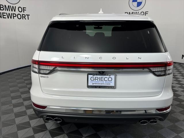 Photo of 2023 Pristine White Metallic Tri-Coat Lincoln Aviator