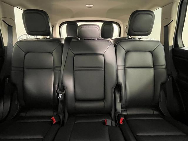 Photo of 2023 Pristine White Metallic Tri-Coat Lincoln Aviator