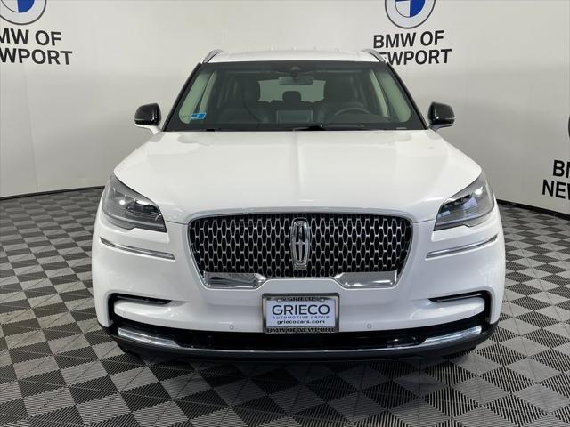 Photo of 2023 Pristine White Metallic Tri-Coat Lincoln Aviator
