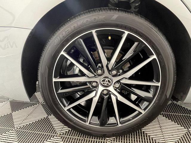Photo of 2024 Celestial Silver Metallic Toyota Camry