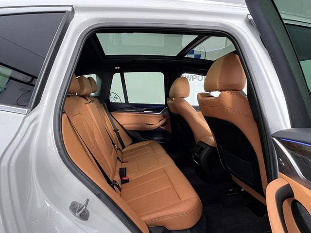 Photo of 2022 Alpine White BMW X3