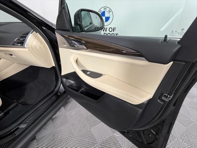Photo of 2022 Black Sapphire Metallic BMW X3