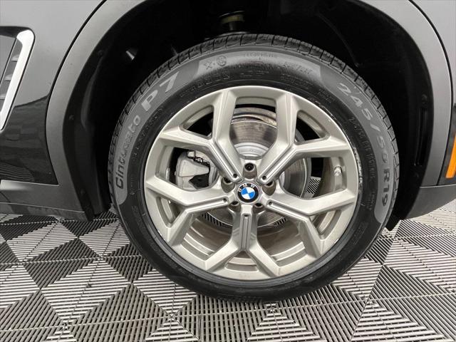 Photo of 2022 Black Sapphire Metallic BMW X3