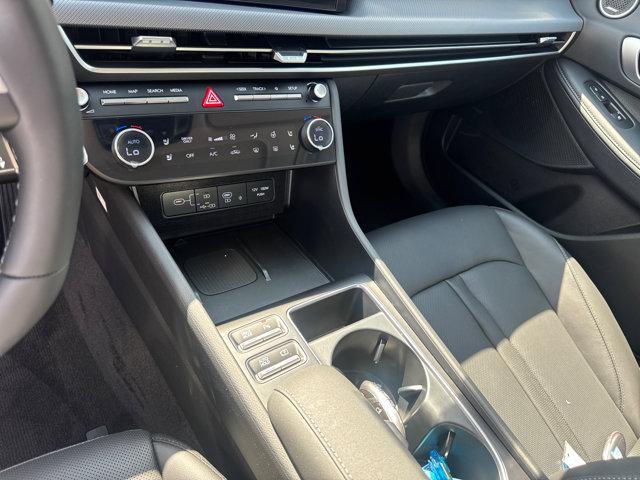 Photo of 2025 Blue Hyundai SONATA Hybrid