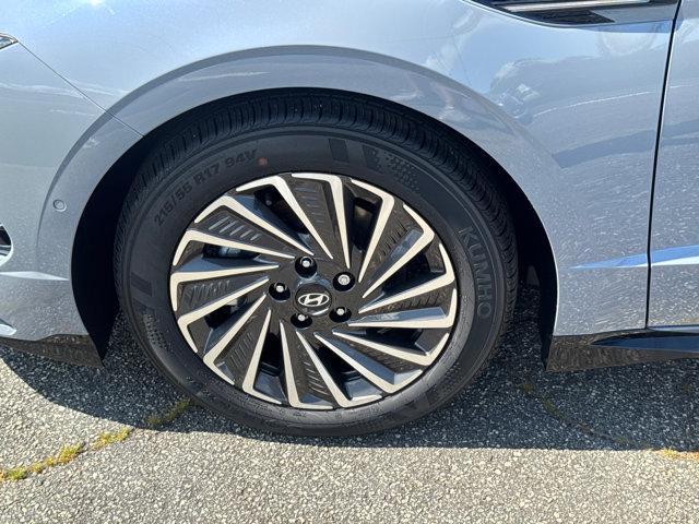 Photo of 2025 Blue Hyundai SONATA Hybrid