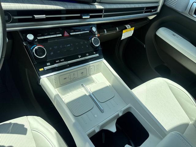 Photo of 2025 Phantom Black Hyundai SANTA FE HEV