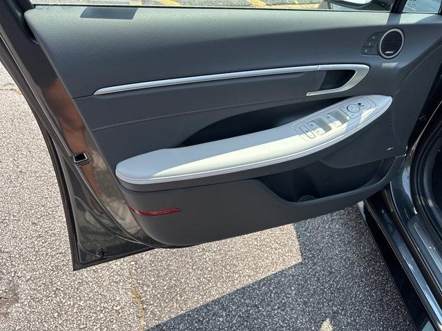 Photo of 2025 Portofino Gray Hyundai SONATA Hybrid