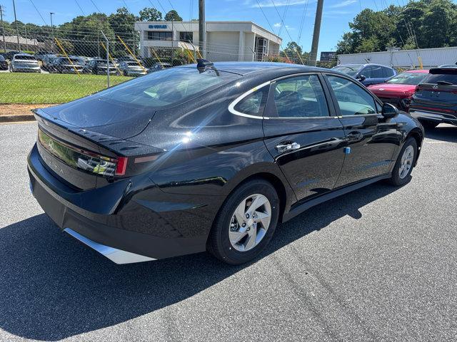 Photo of 2025 Black Hyundai SONATA