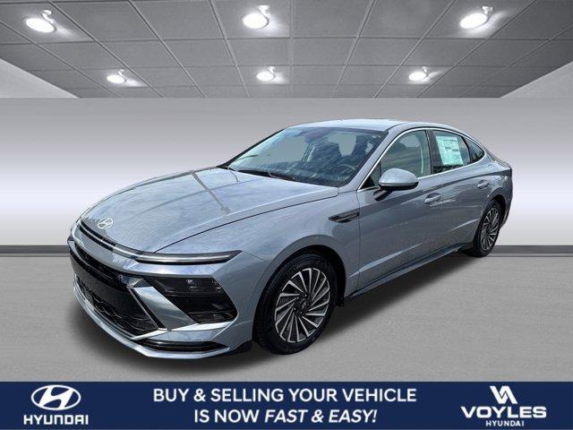 Photo of 2025 Blue Hyundai SONATA Hybrid