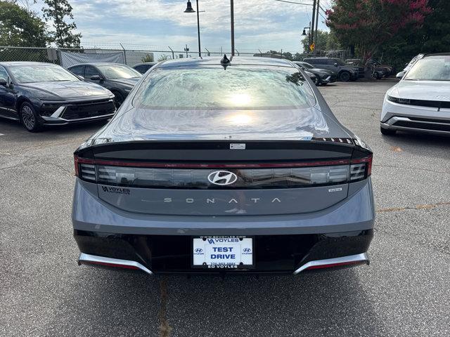 Photo of 2025 Blue Hyundai SONATA Hybrid