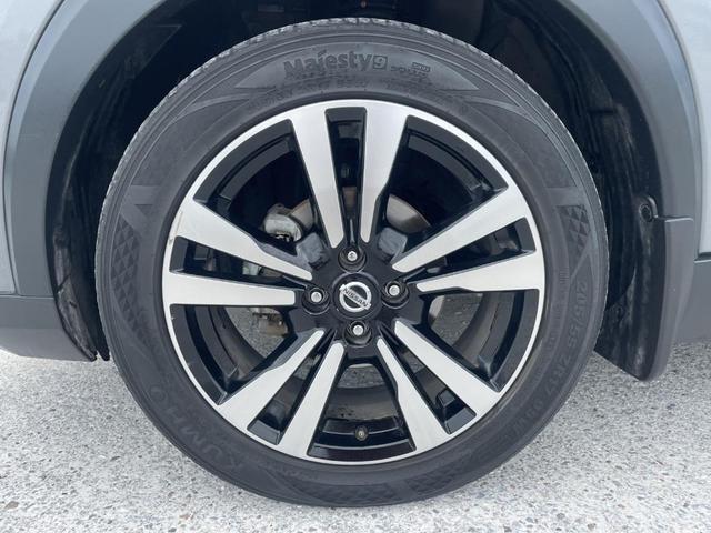 Photo of 2019 Gun Metallic / Monarch Orange Nissan Kicks