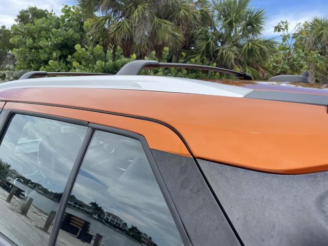 Photo of 2019 Gun Metallic / Monarch Orange Nissan Kicks