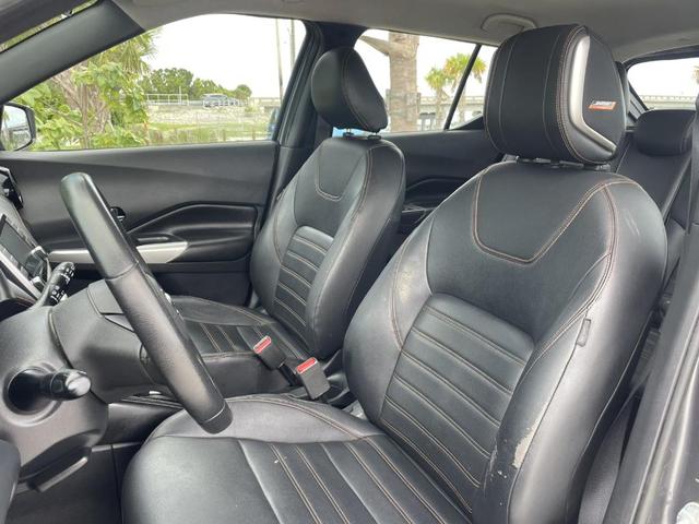 Photo of 2019 Gun Metallic / Monarch Orange Nissan Kicks