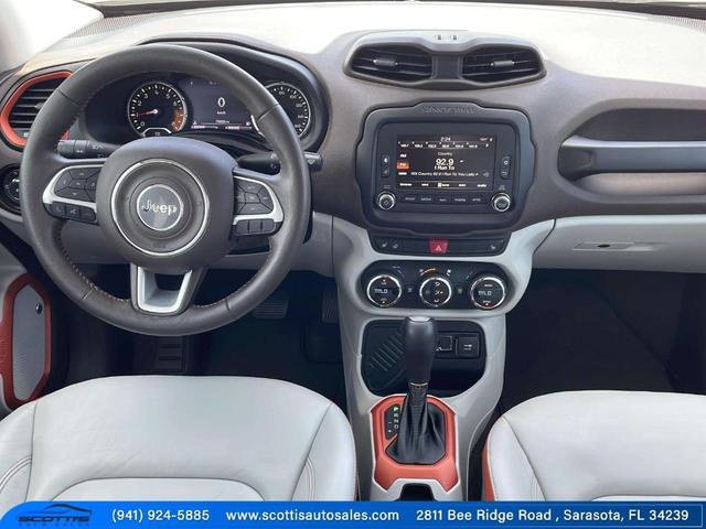 Photo of 2017 Alpine White Jeep Renegade