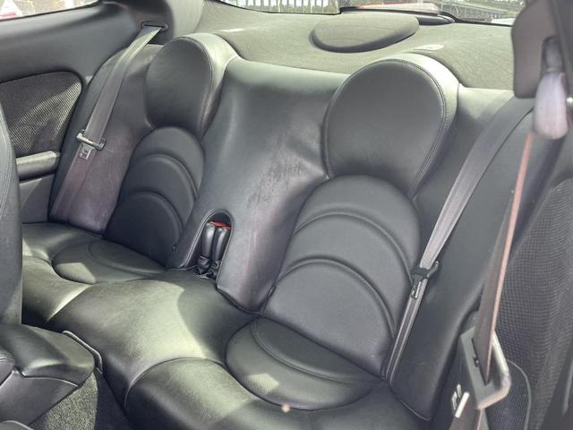 Photo of 2004 Ebony Jaguar XKR
