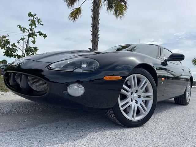 Photo of 2004 Ebony Jaguar XKR
