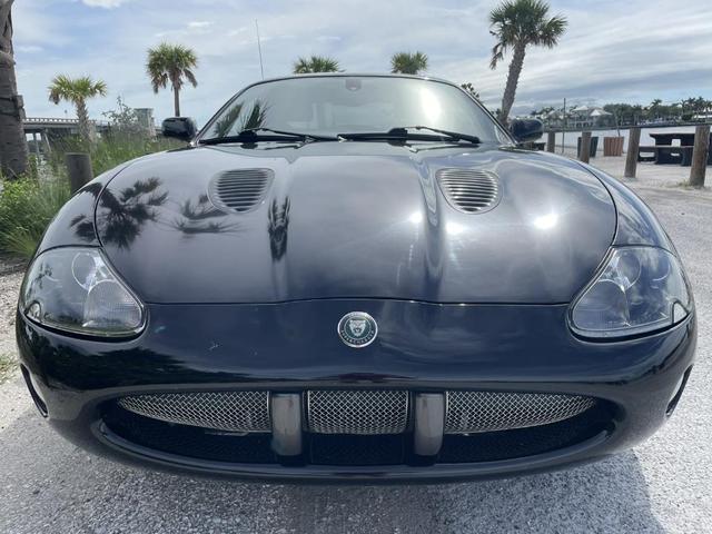 Photo of 2004 Ebony Jaguar XKR