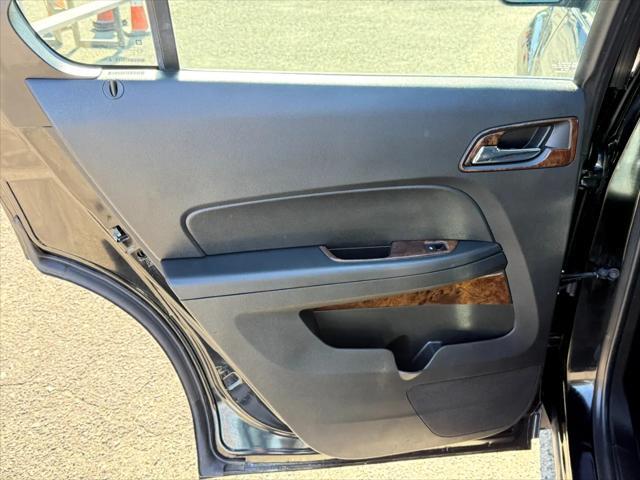 Photo of 2017 Black Chevrolet Equinox