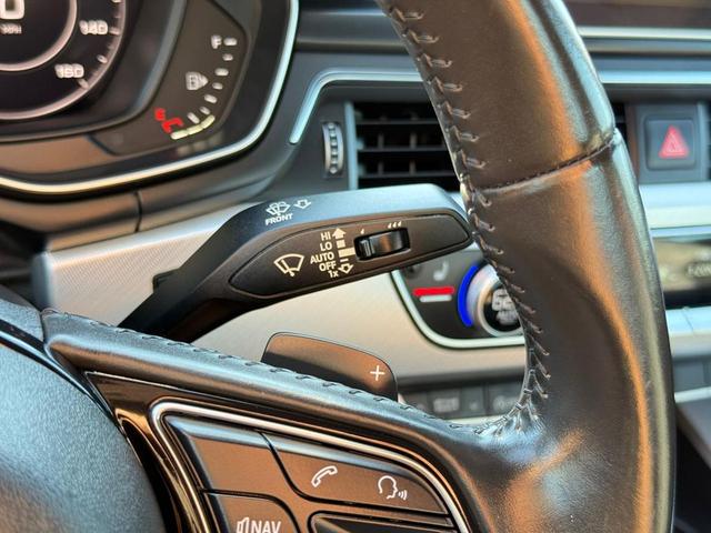 Photo of 2017 Moonlight Blue Metallic Audi A4