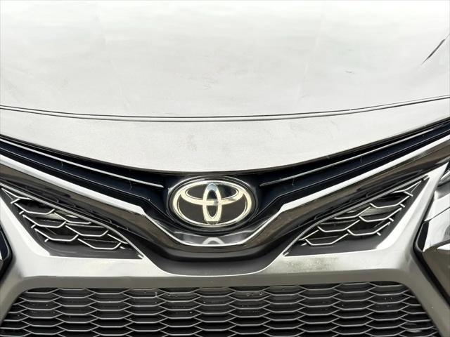 Photo of 2021 Midnight Black Metallic Toyota Camry