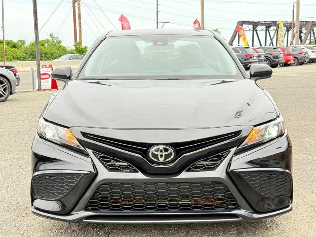 Photo of 2021 Midnight Black Metallic Toyota Camry