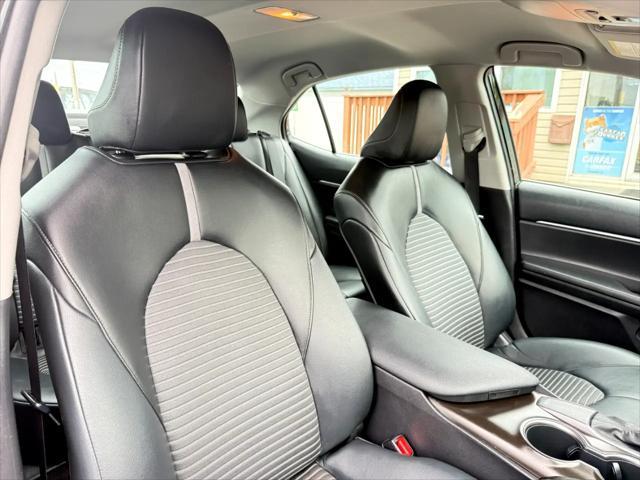 Photo of 2021 Midnight Black Metallic Toyota Camry