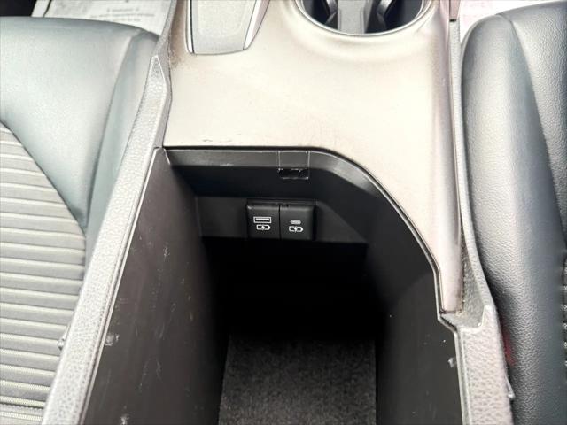 Photo of 2021 Midnight Black Metallic Toyota Camry