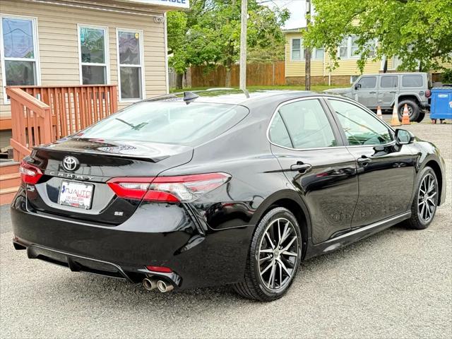 Photo of 2021 Midnight Black Metallic Toyota Camry